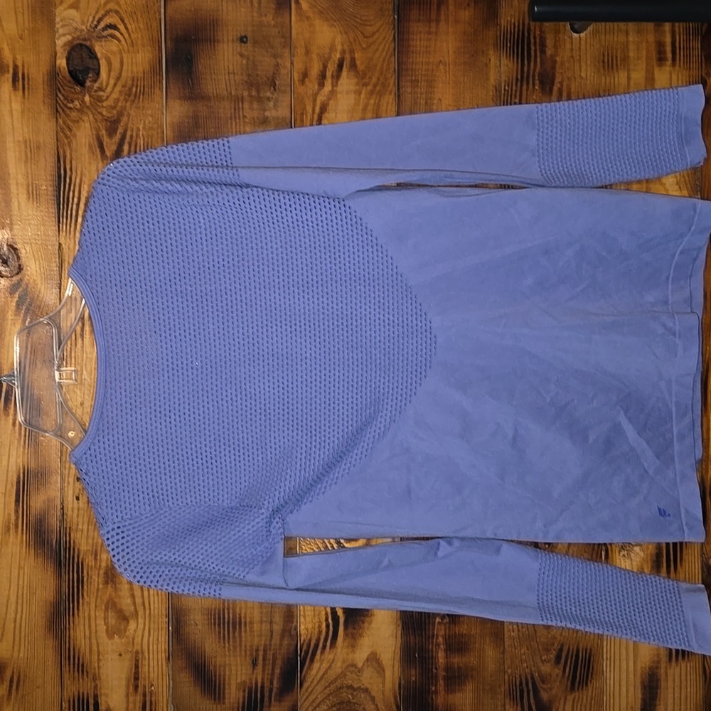 Fabletics long sleeve. - Picture 5 of 5